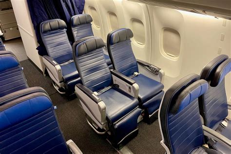 united airlines best seats
